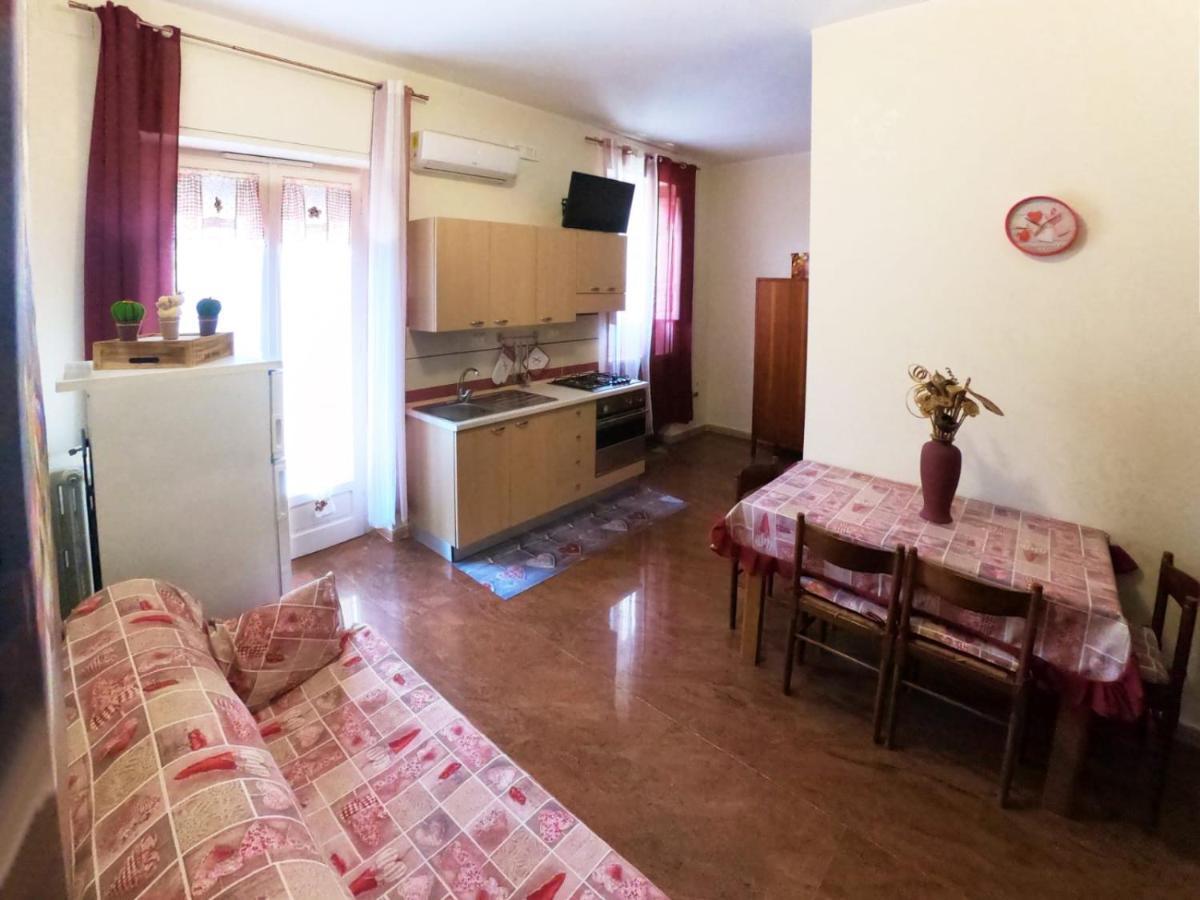 Le Stanze Di Ricci - Affittacamere Low Cost Lesina Luaran gambar