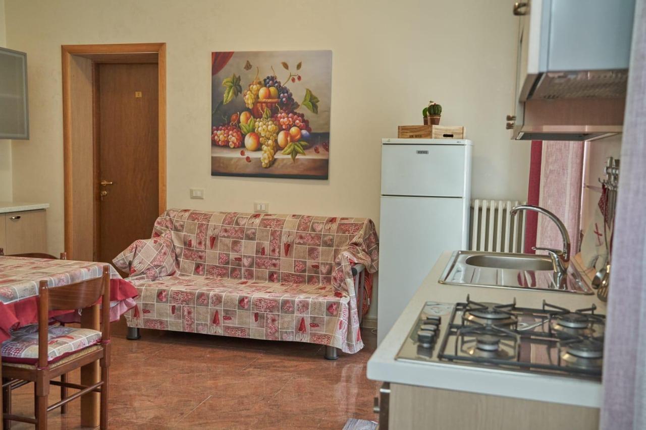 Le Stanze Di Ricci - Affittacamere Low Cost Lesina Luaran gambar