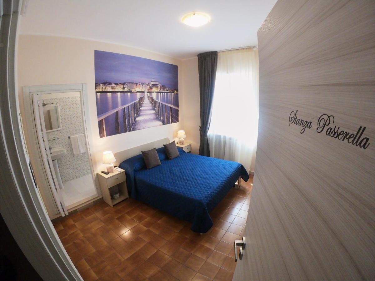 Le Stanze Di Ricci - Affittacamere Low Cost Lesina Luaran gambar